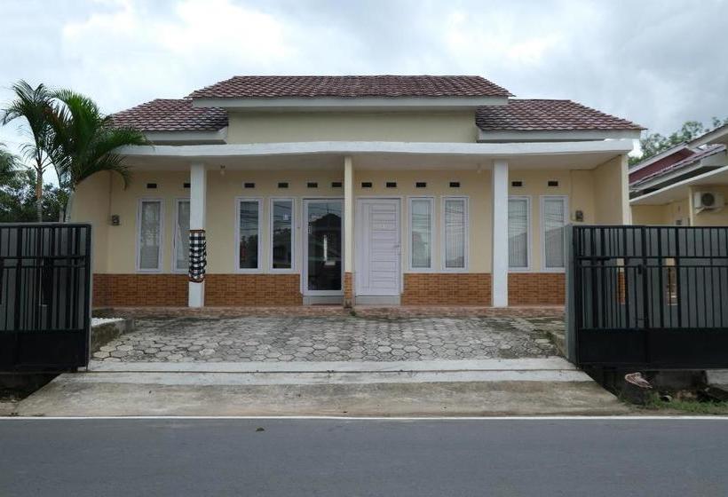 فندق Oyo 2551 Dewi Residence 2