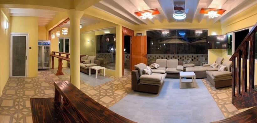 پانسیون Luna Lodge