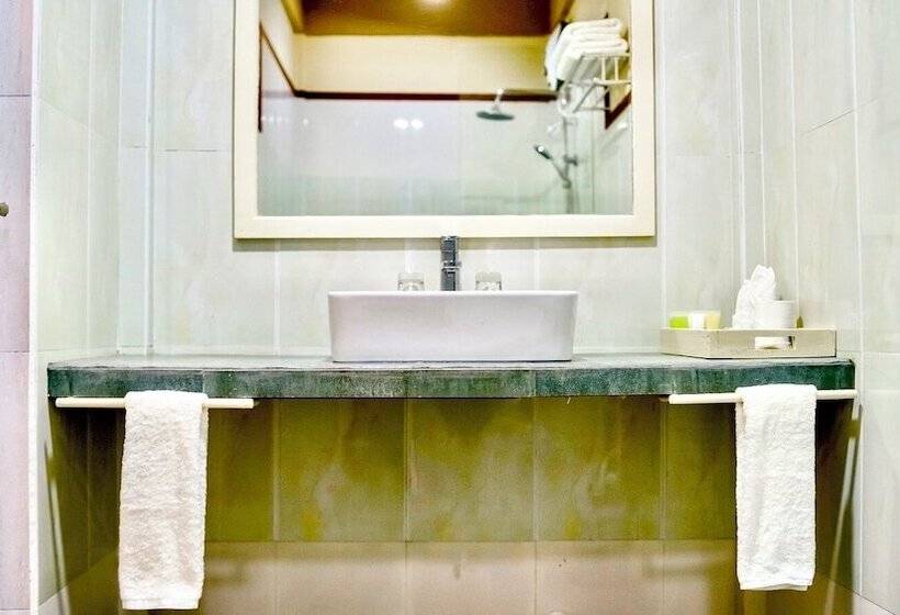 پانسیون Luna Lodge