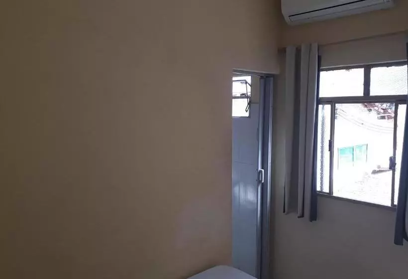 ペンション Pousada Central