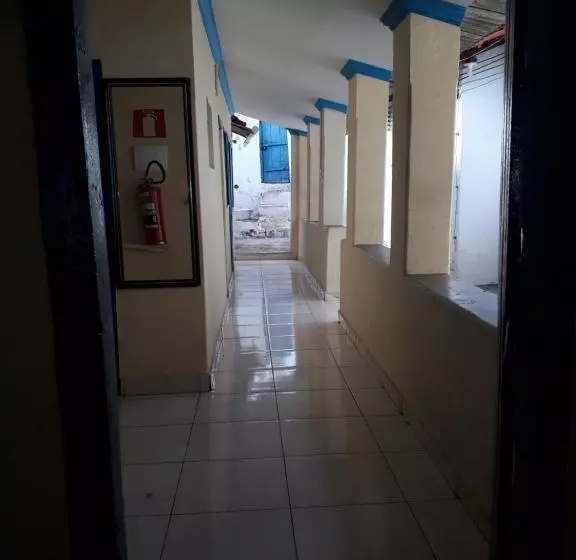 ペンション Pousada Central