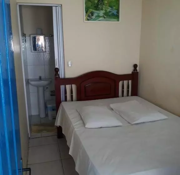 ペンション Pousada Central