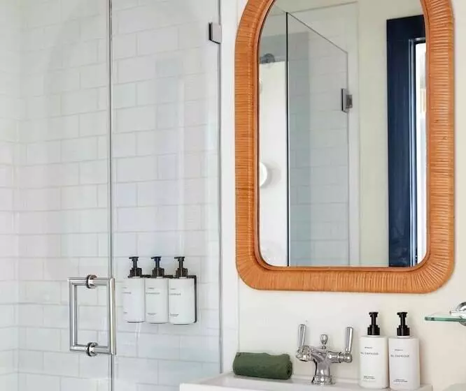 호텔 Faraway Nantucket