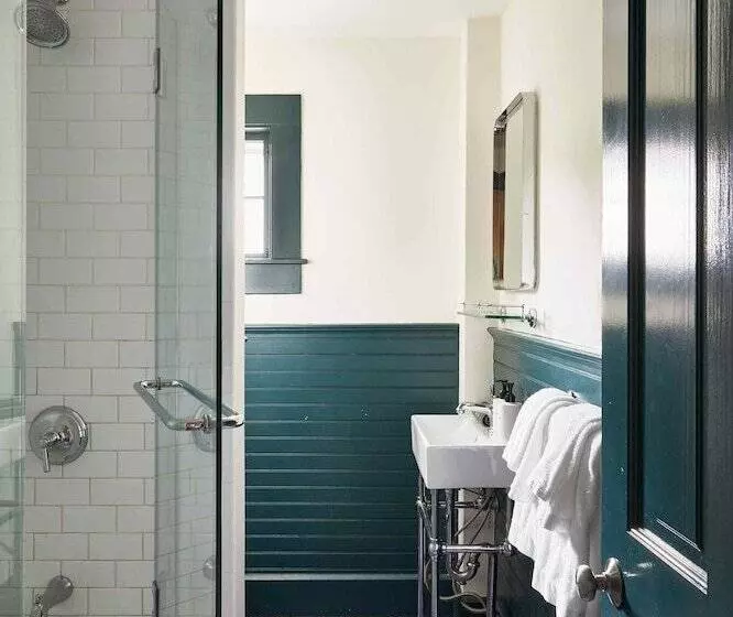 호텔 Faraway Nantucket