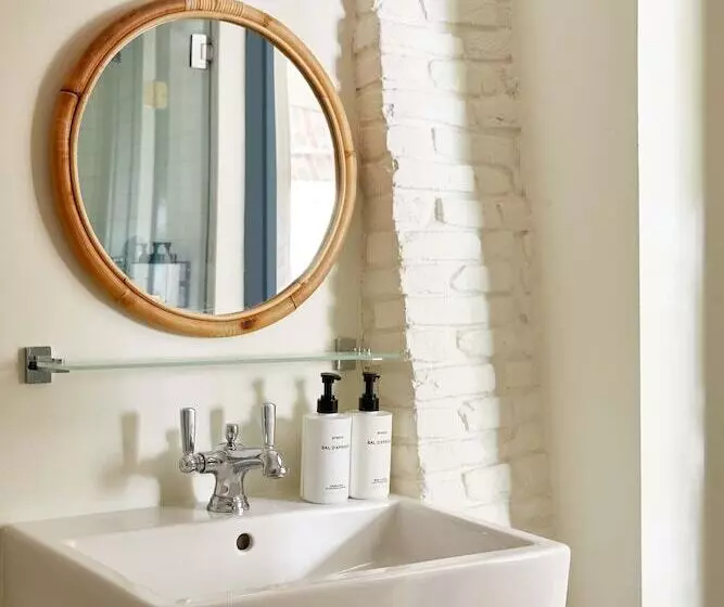 호텔 Faraway Nantucket