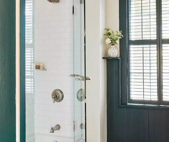 호텔 Faraway Nantucket