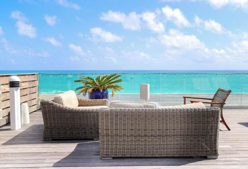 Отель Nautilus Sonesta Miami Beach