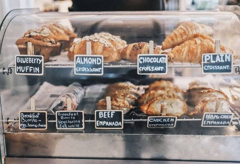 Отель Nautilus Sonesta Miami Beach