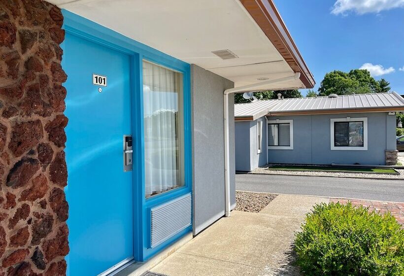 בית מלון כפרי Regency Inn Of Eddyville Kuttawa