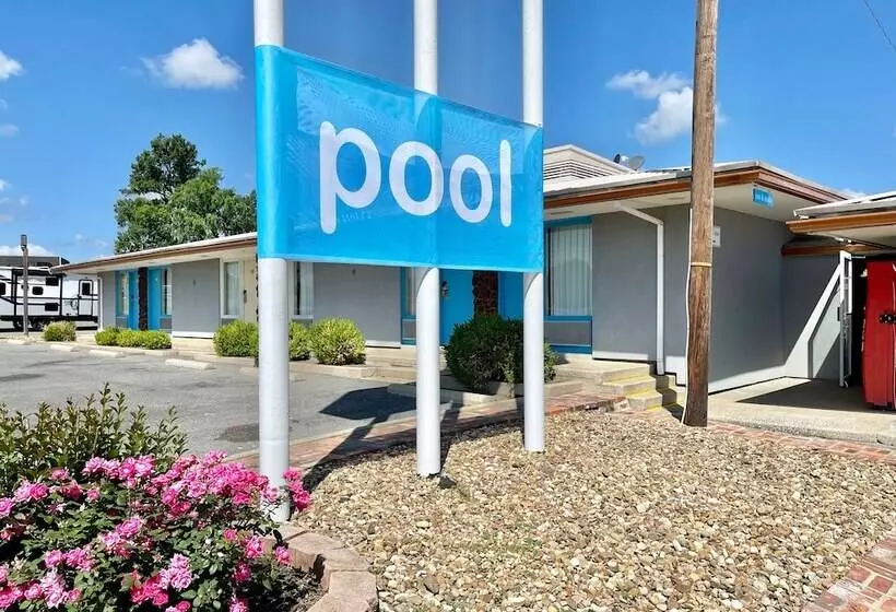 Отель Regency Inn Of Eddyville Kuttawa