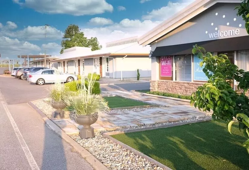 Отель Regency Inn Of Eddyville Kuttawa