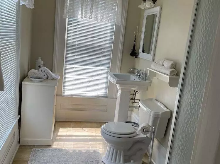 酒店 River House Inn