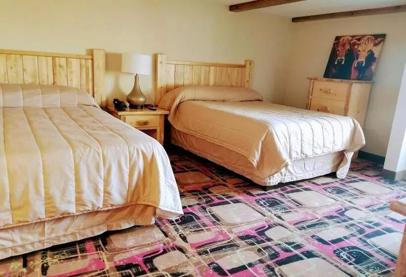 酒店 Round Barn Lodge