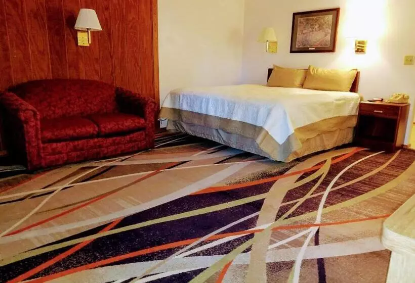 酒店 Round Barn Lodge