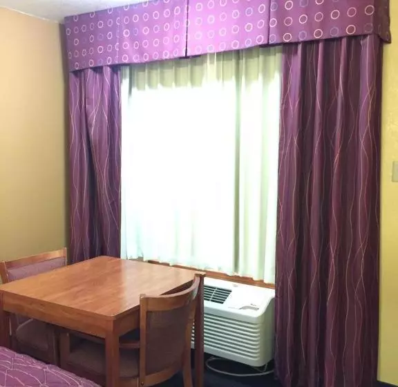 酒店 Royal Inn Pearsall