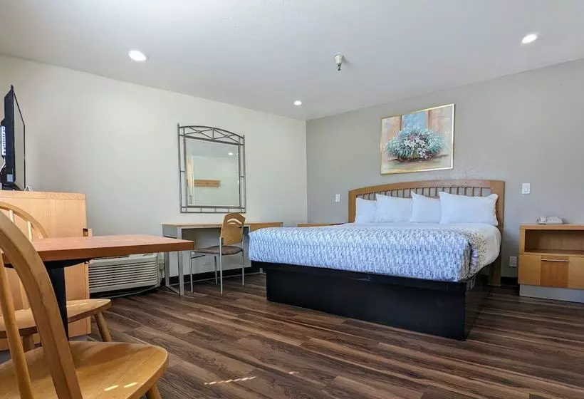 Отель Royal Inn