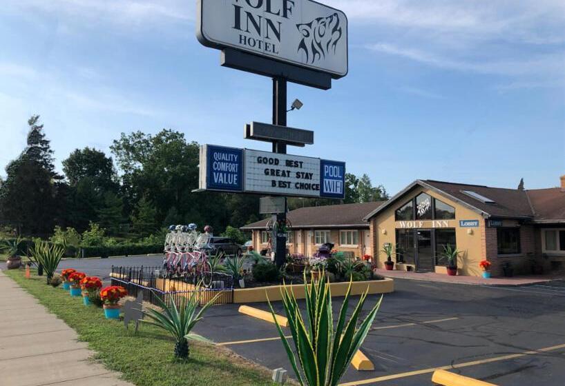 هتل Wolf Inn