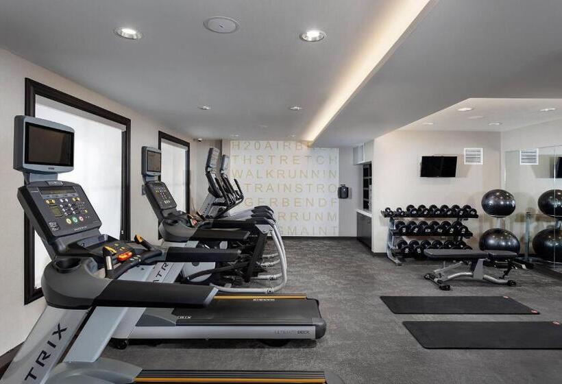 Residence Inn By Marriott Milwaukee Brookfield