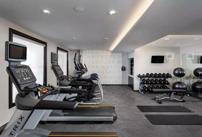 Residence Inn By Marriott Milwaukee Brookfield