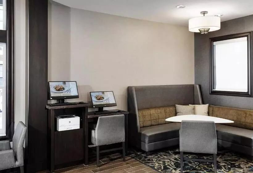Residence Inn By Marriott Milwaukee Brookfield