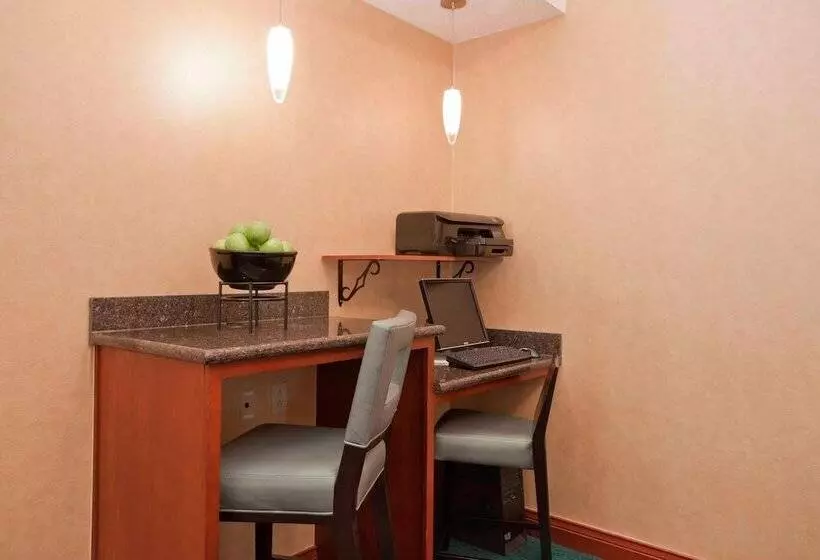 Residence Inn By Marriott Davenport