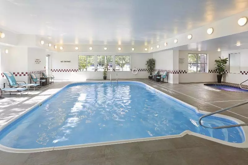 Residence Inn By Marriott Houston The Woodlands/lake Front Circle