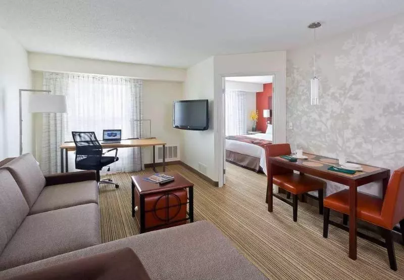 Residence Inn By Marriott Houston The Woodlands/lake Front Circle
