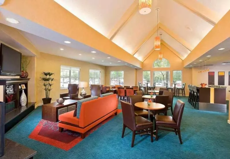 Residence Inn By Marriott Houston The Woodlands/lake Front Circle