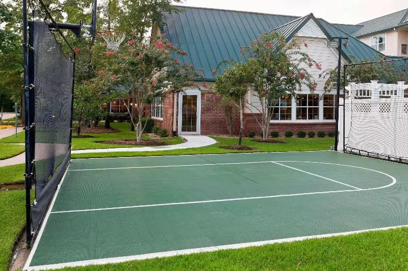 Residence Inn By Marriott Houston The Woodlands/lake Front Circle