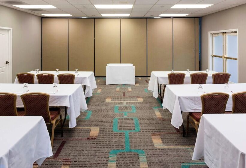 Residence Inn By Marriott Santa Clarita Valencia