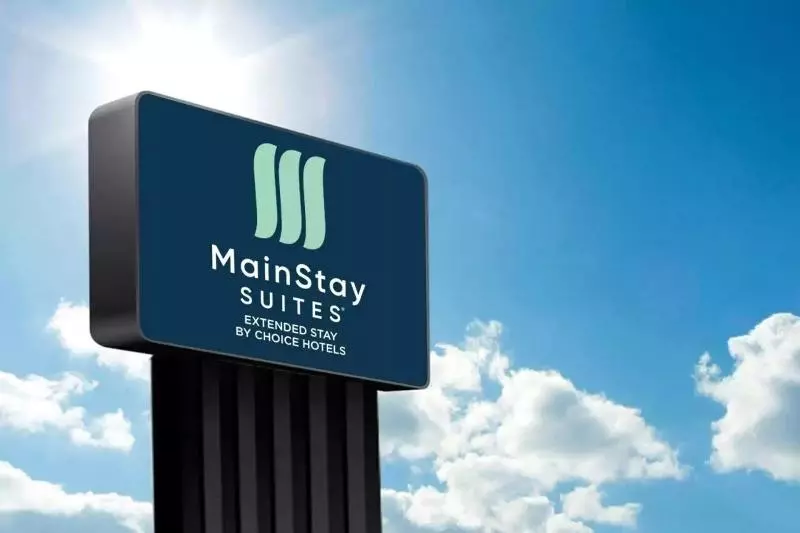 اقامتگاه Mainstay Suites St Louis Galleria