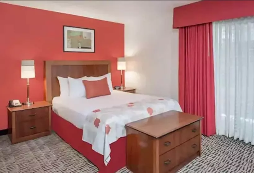 اقامتگاه Value Suites Extended Stay St Louis