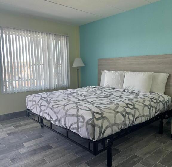 Royal Canadian Motel