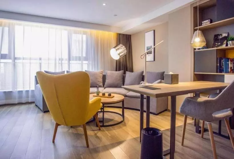 Atour Hotel Urumqi High Speed Railway Station