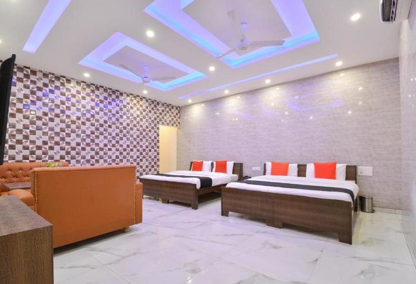 Capital O 64956 Hotel Aman