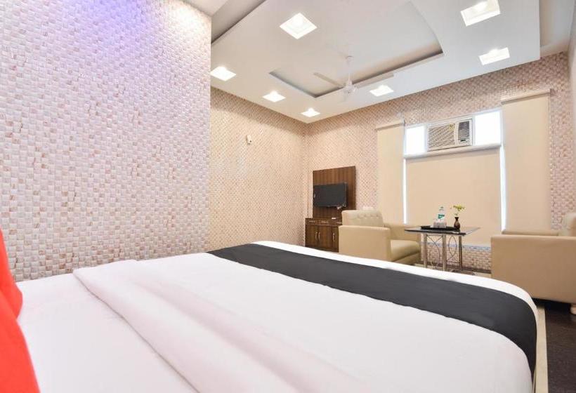 Capital O 64956 Hotel Aman