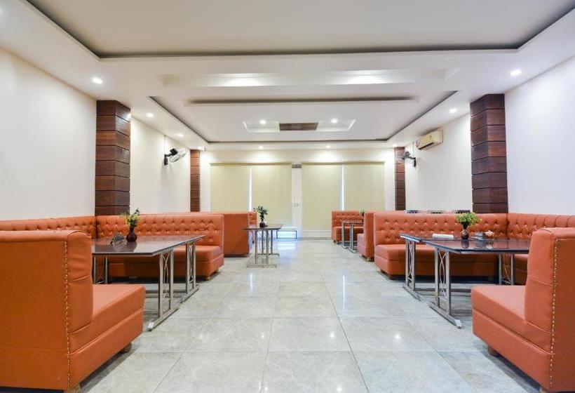 Capital O 64956 Hotel Aman