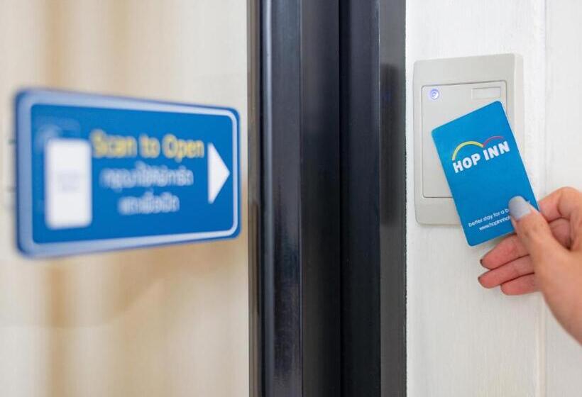 هتل Hop Inn Nakhon Pathom