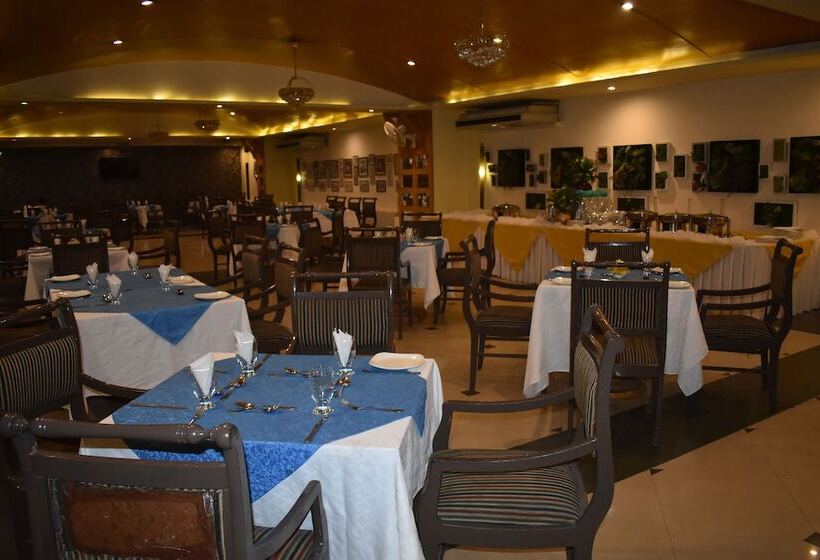 هتل Royal Palace Rawalpindi