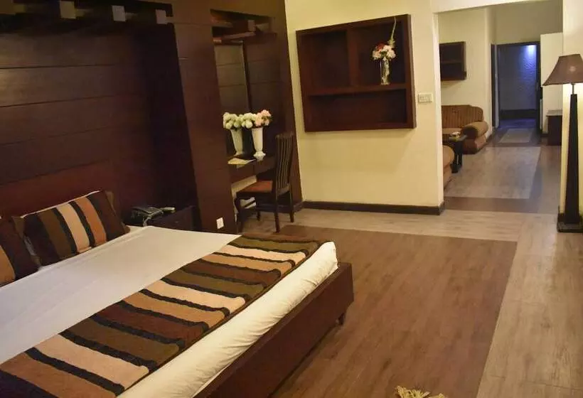 هتل Royal Palace Rawalpindi