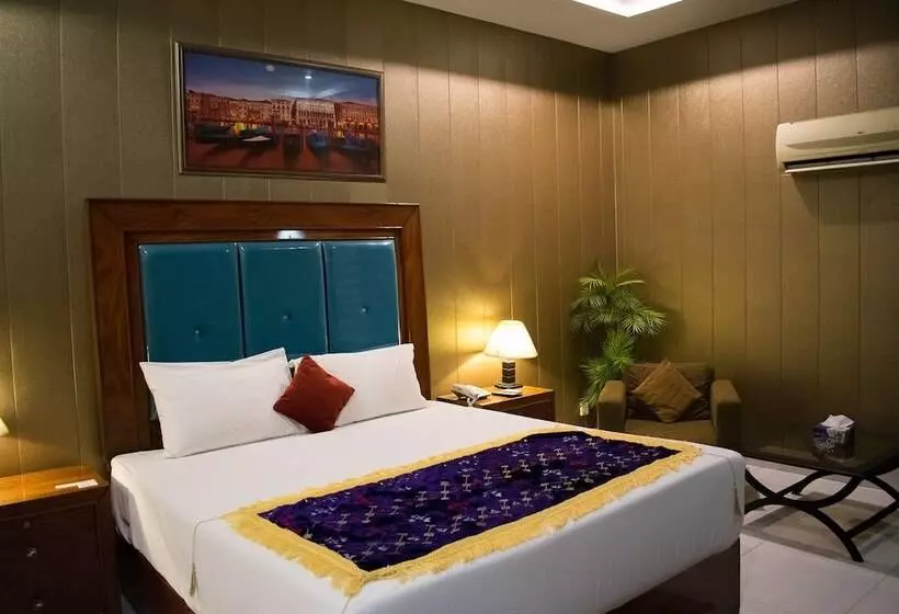 هتل Royal Palace Rawalpindi