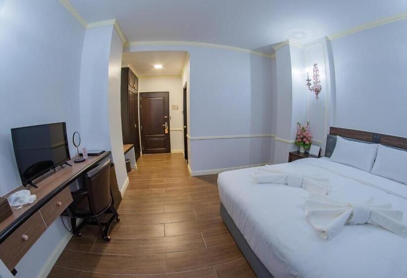 Отель The Maceo