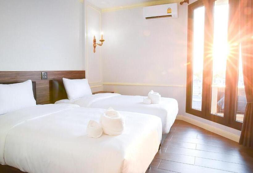 Отель The Maceo