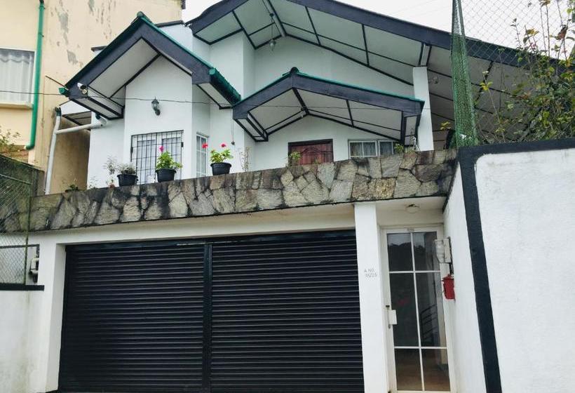 پانسیون Jungle Front Dungalow Nuwara Eliya