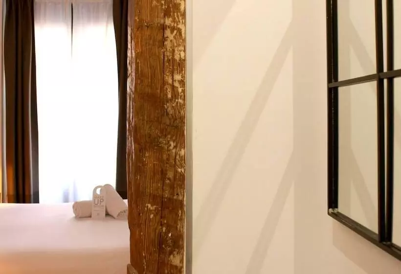 هاستل Woohoo Rooms Chueca
