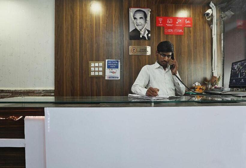 Отель Oyo 13822 Kolar