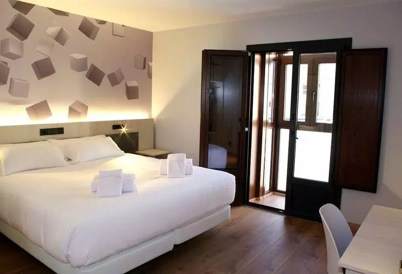 هتل Neru Con Encanto