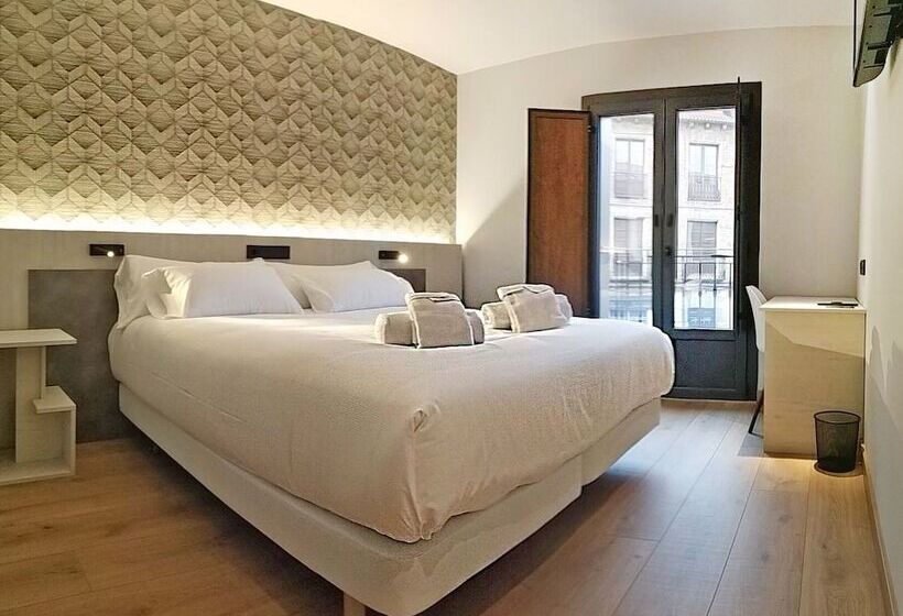 هتل Neru Con Encanto