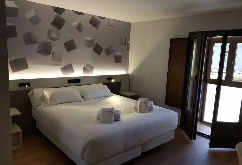 هتل Neru Con Encanto