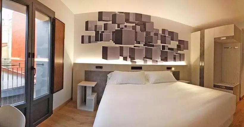 هتل Neru Con Encanto